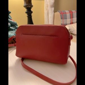 Universal Threads Crossbody